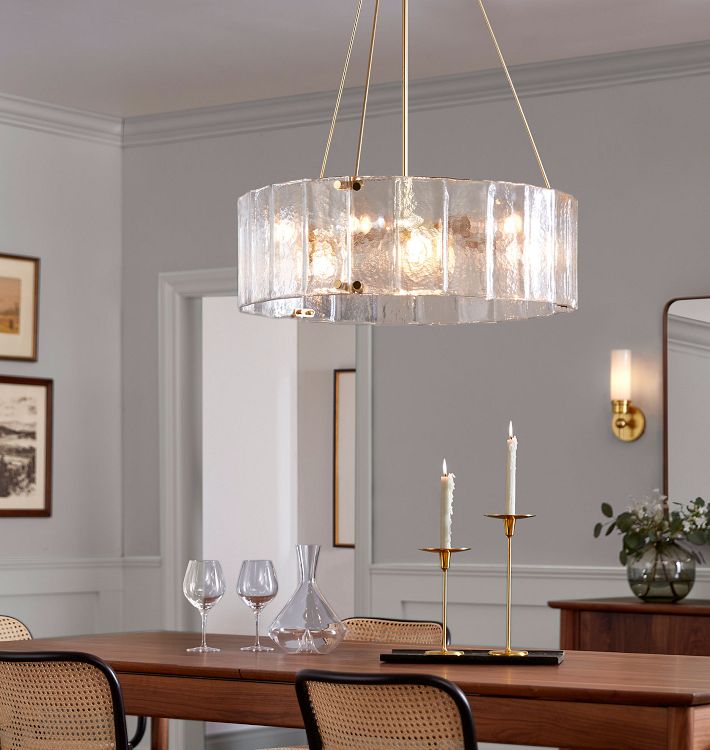 Manor Glass Round Chandelier 24‘’