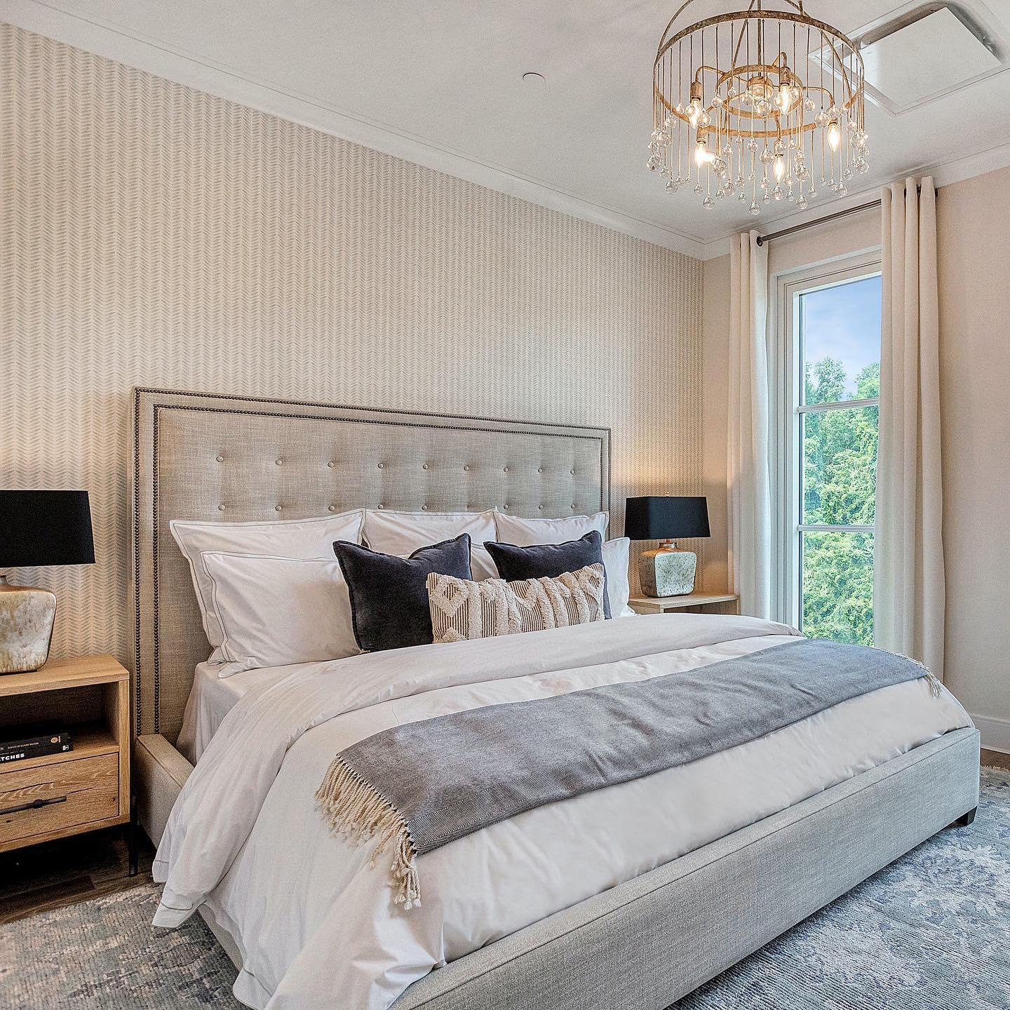 Aubrey Round Chandelier - fovolighting