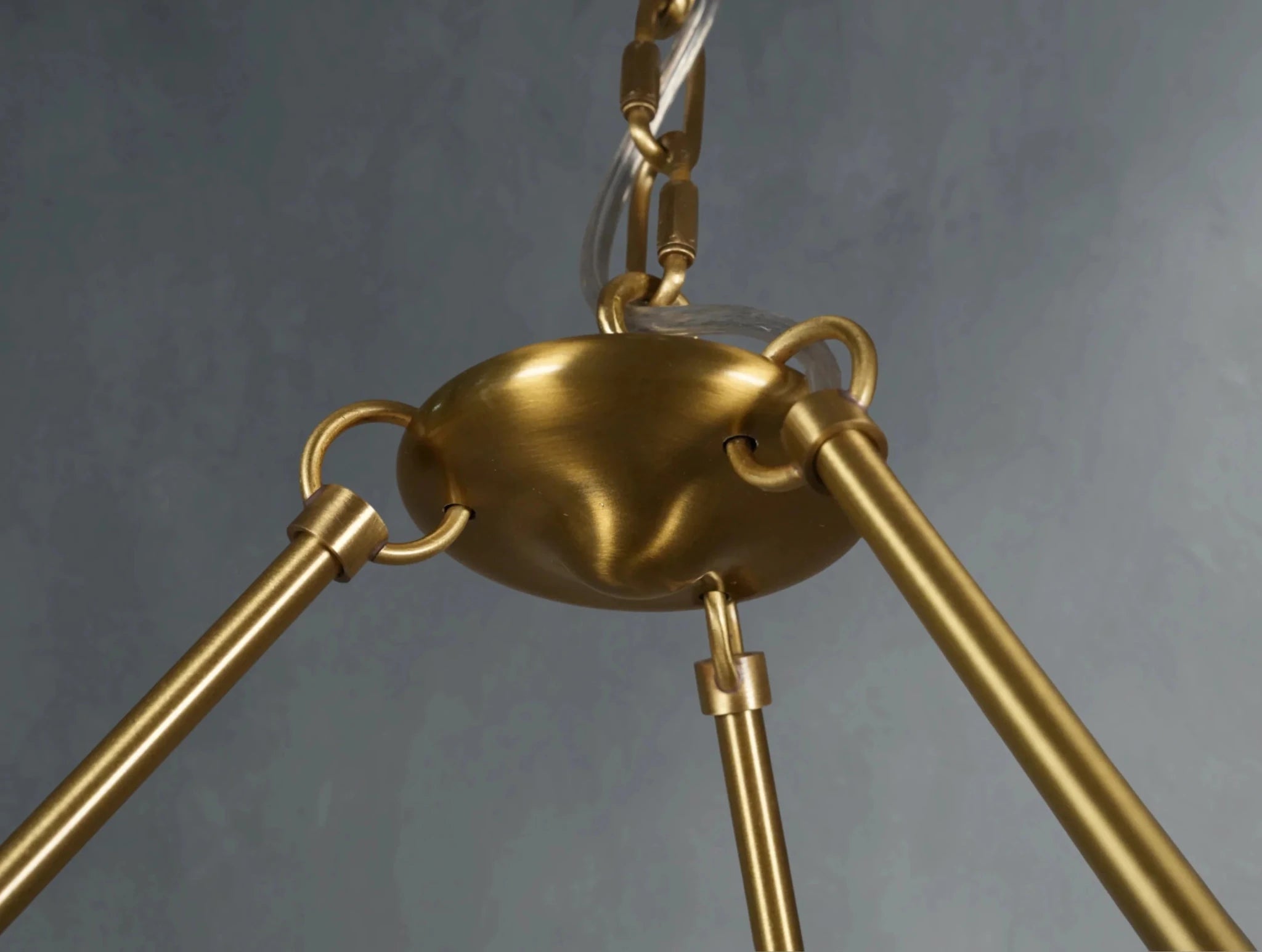 Fioroy Chandelier - fovolighting