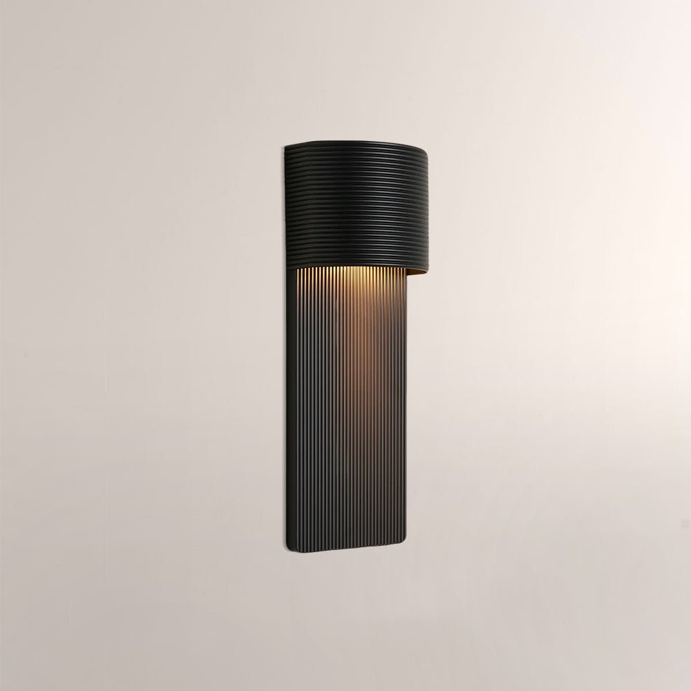 Fultiz Outdoor Wall Sconce - fovolighting