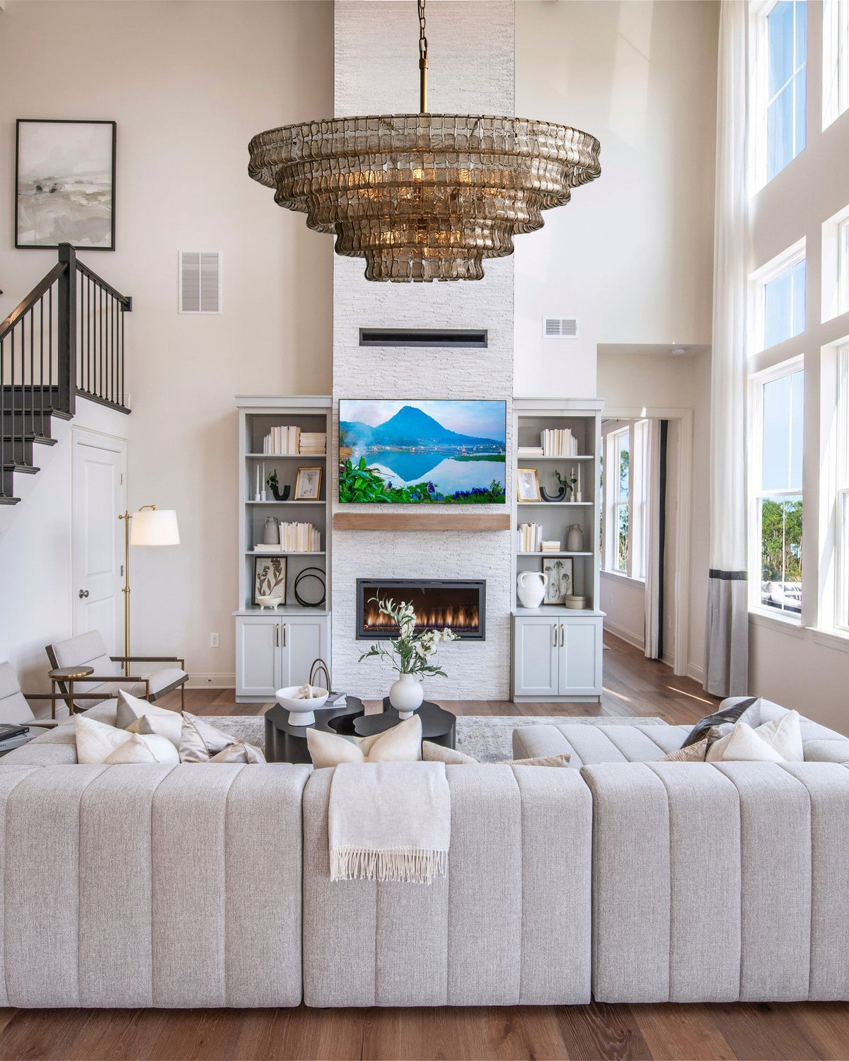 Ghiaccio Round Chandelier - fovolighting