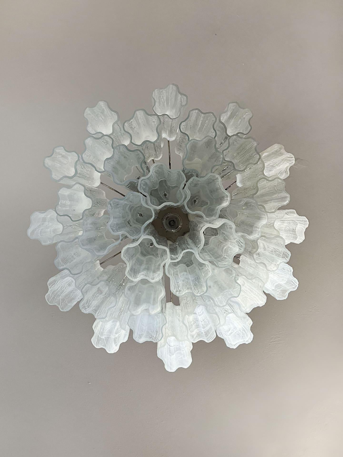 Murano Chandelier – 36 tubes – Alabaster white - fovolighting