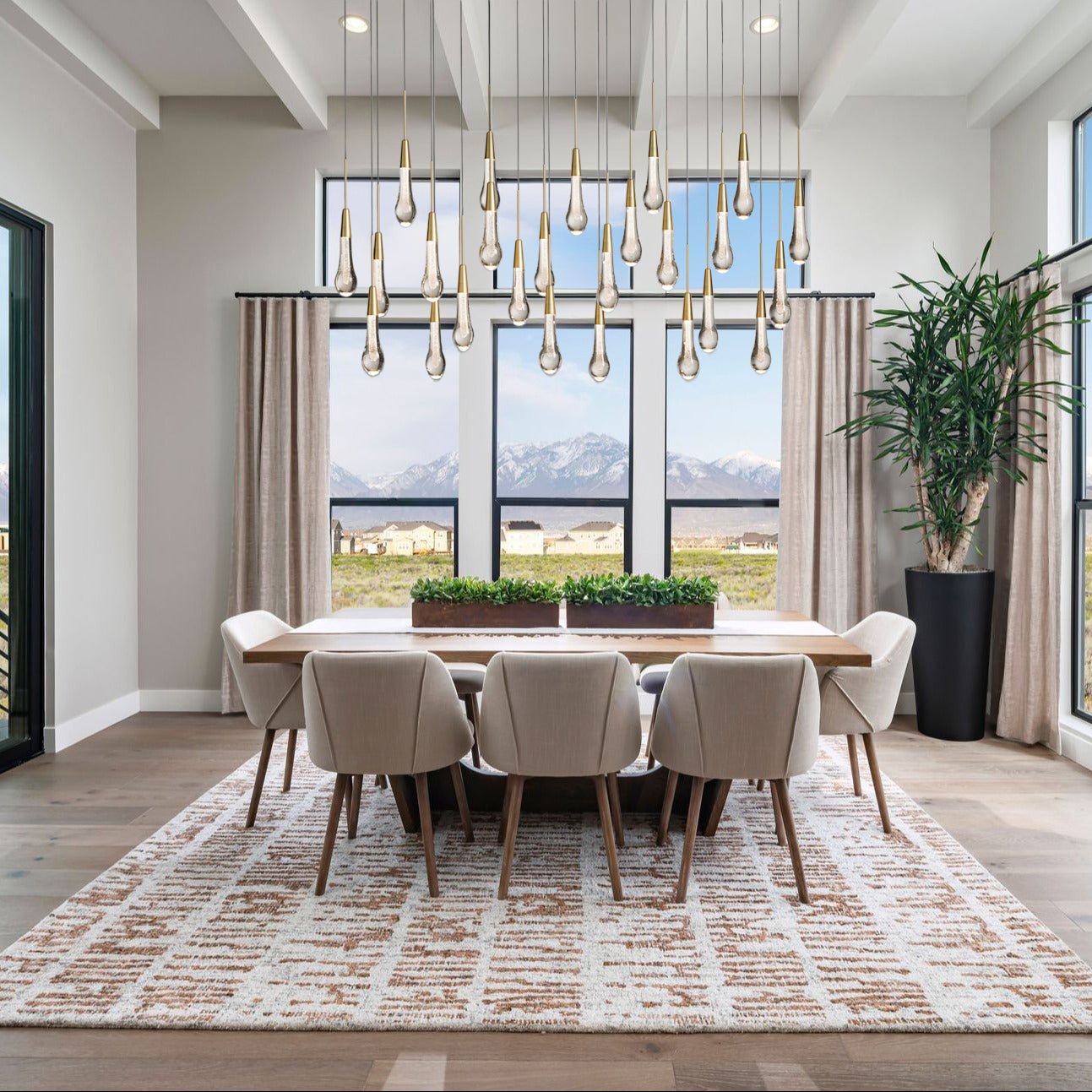 Soltaire Linear Chandelier - fovolighting