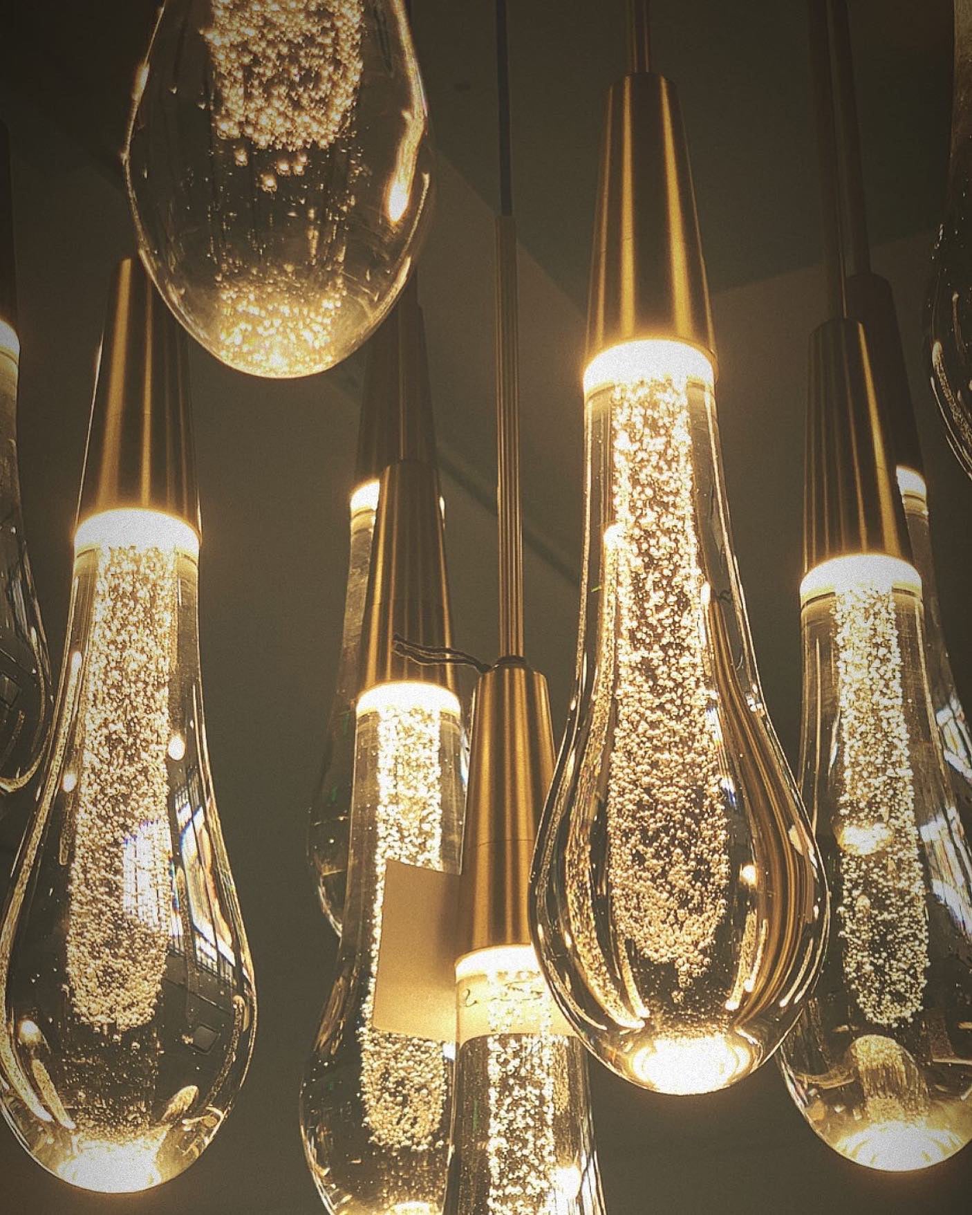 Soltaire Linear Chandelier - fovolighting