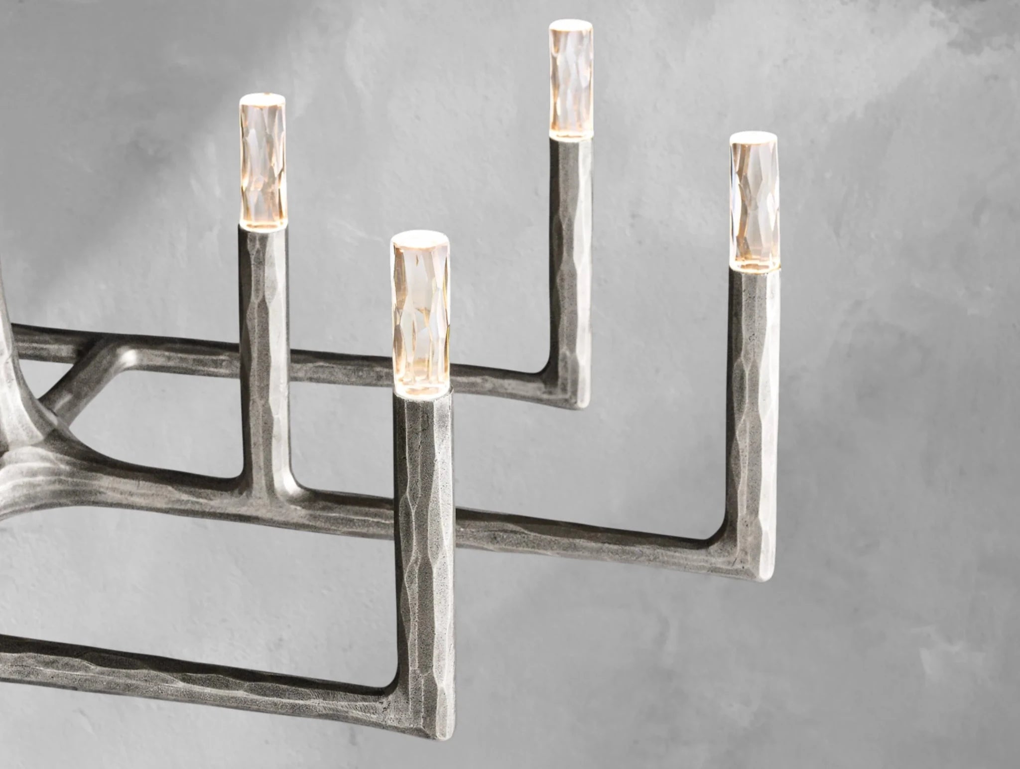 Thadria Linear Chandelier - fovolighting