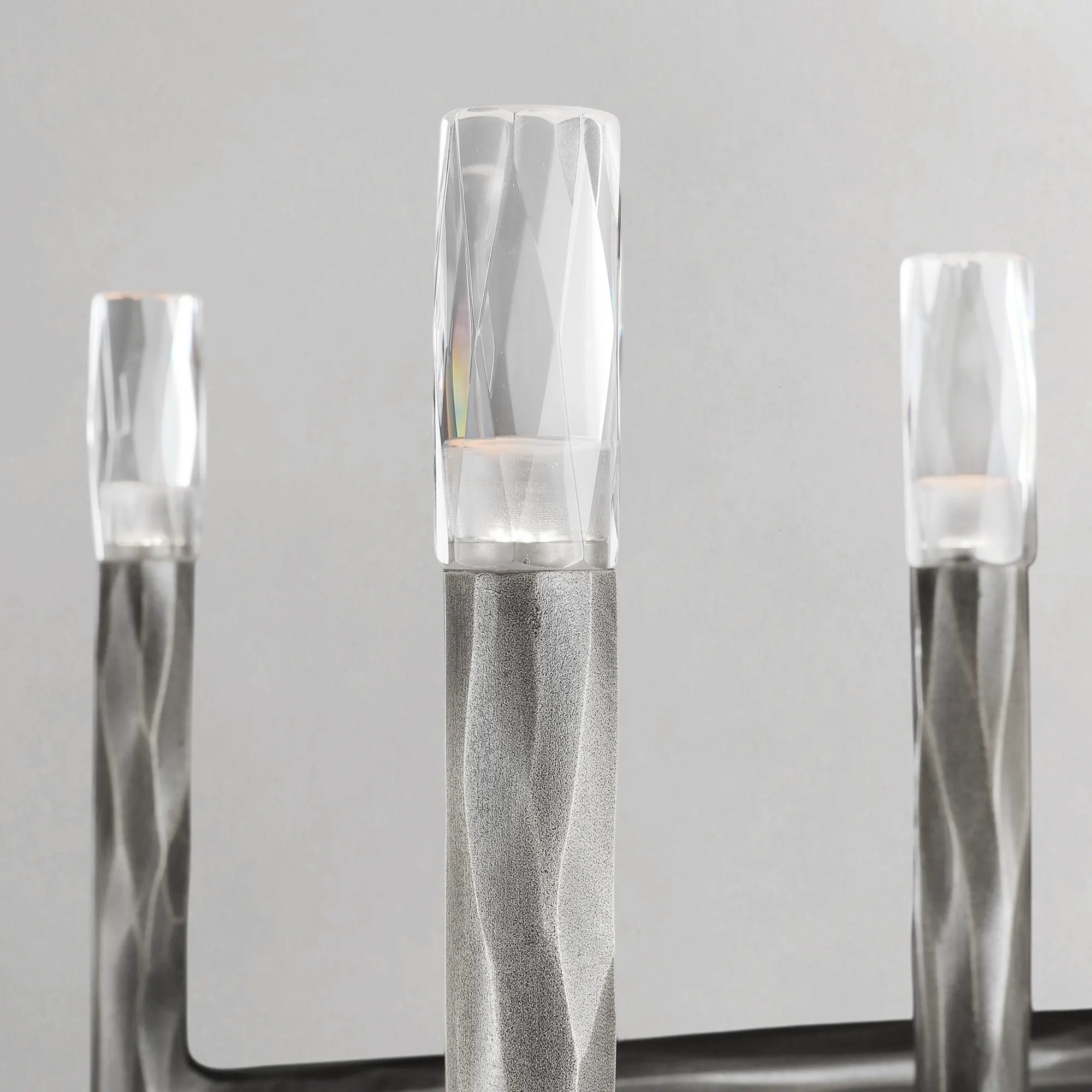 Thadria Linear Chandelier - fovolighting