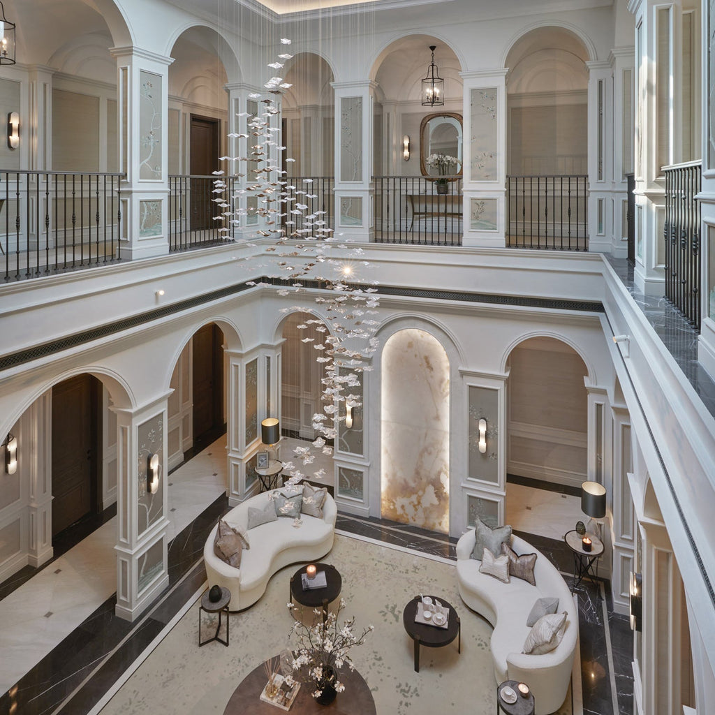 Veloria Fluid Chandelier - fovolighting