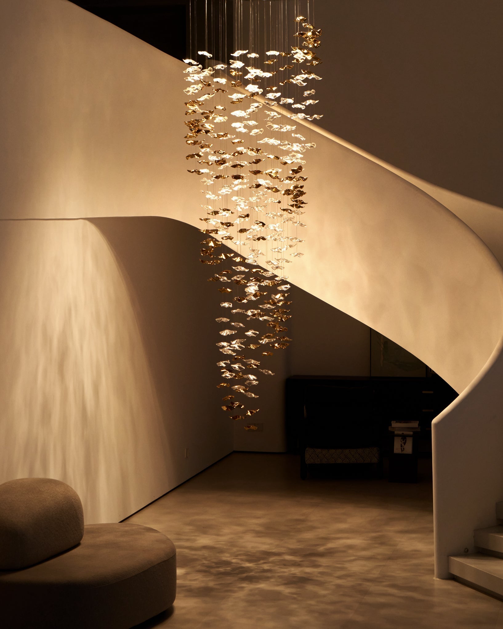 Veloria Fluid Chandelier - fovolighting
