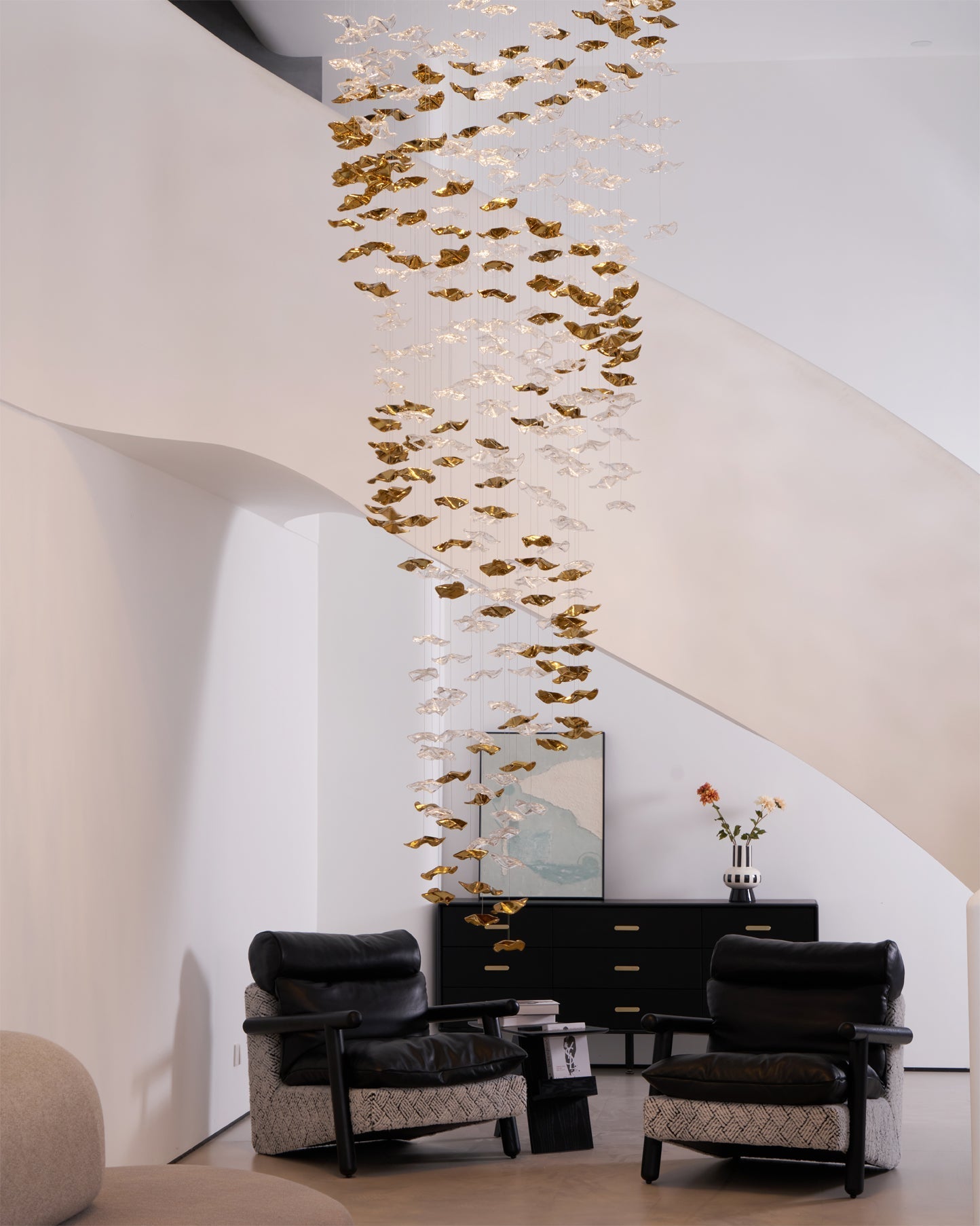 Veloria Fluid Chandelier - fovolighting