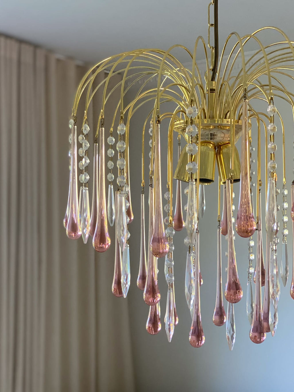 Vintage – Murano Teardrops Chandelier – 70s – Pink prisms - fovolighting
